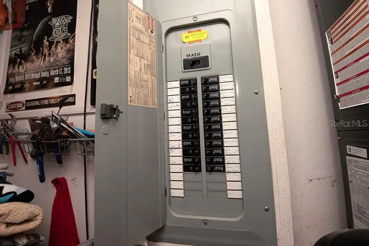 1170