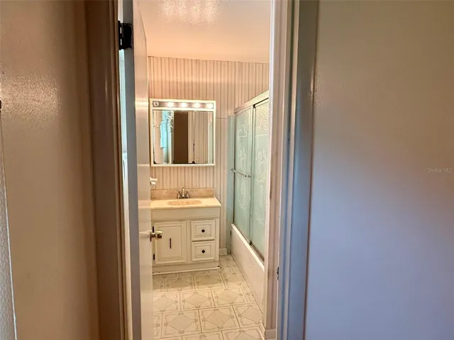 Bathroom 2 (inside bedroom 2)