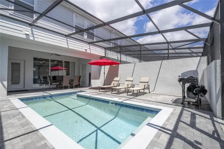 Private Pool / faces South
