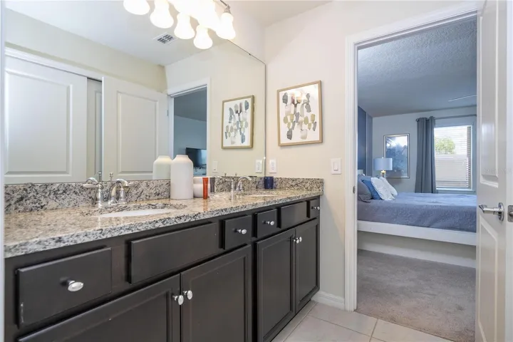 Master Suite 2nd floor