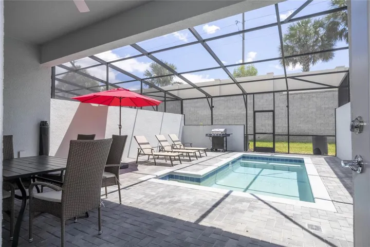 Private Pool / faces South
