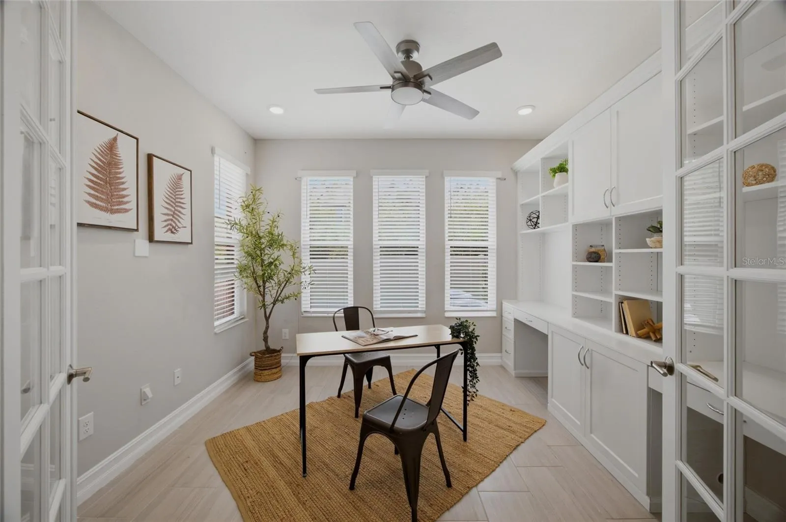1st floor Office