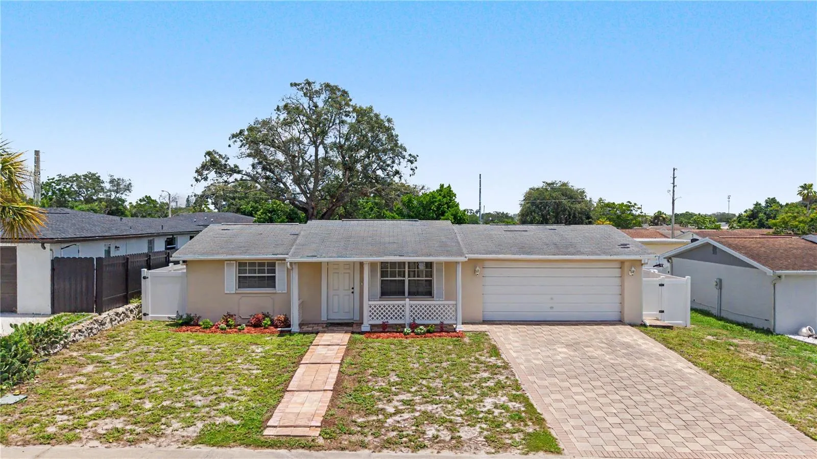 Front View - 9830 Rainbow Lane