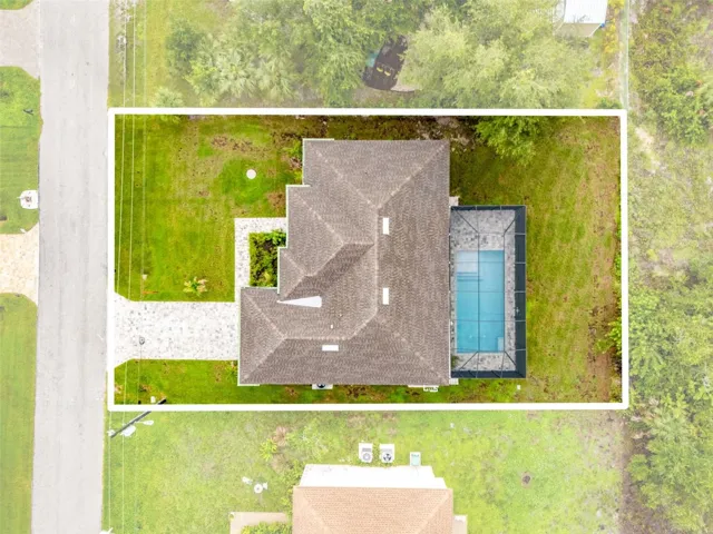 Home Features Screened Pool, and Greenbelt Setting