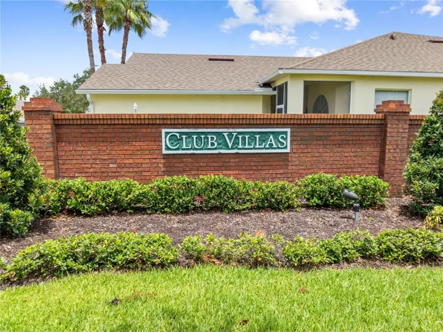 Club Villas Entrance sign - It makes it easy for friends and family to come visit.
