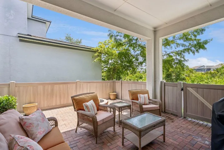 Rear Lanai