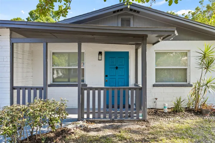 Front door with Covered Entrance