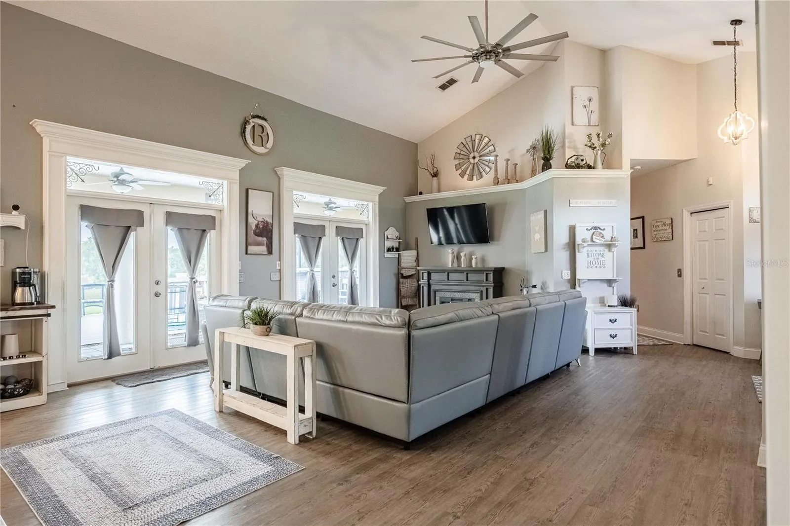 Vaulted ceilings in Family Room