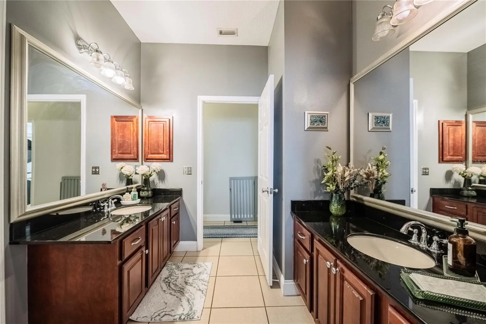 2nd bath with 2 vanities and direct access to the 2nd bedroom