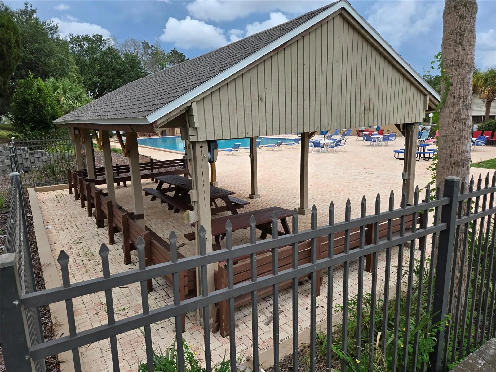 Pool picnic area