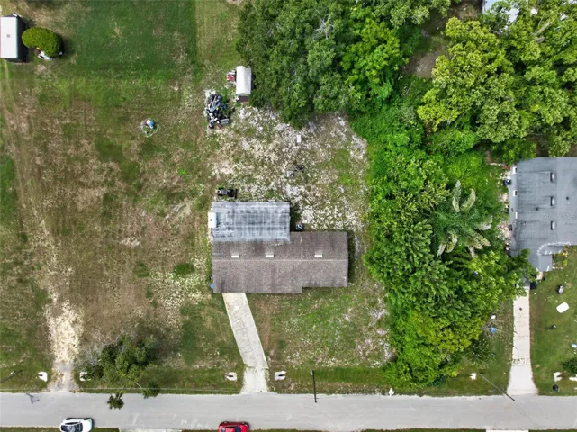 Overhead view of the existing structure and open buildable area.