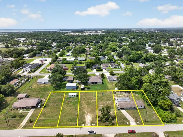 Aerial view of the parcel boundary and surrounding block.