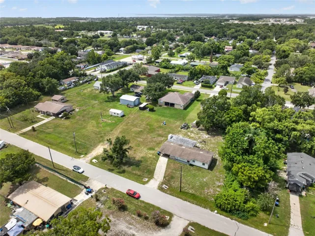 Aerial view of the parcel boundary and surrounding block.