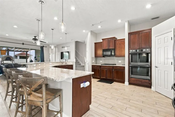 Huge Gourmet Kitchen