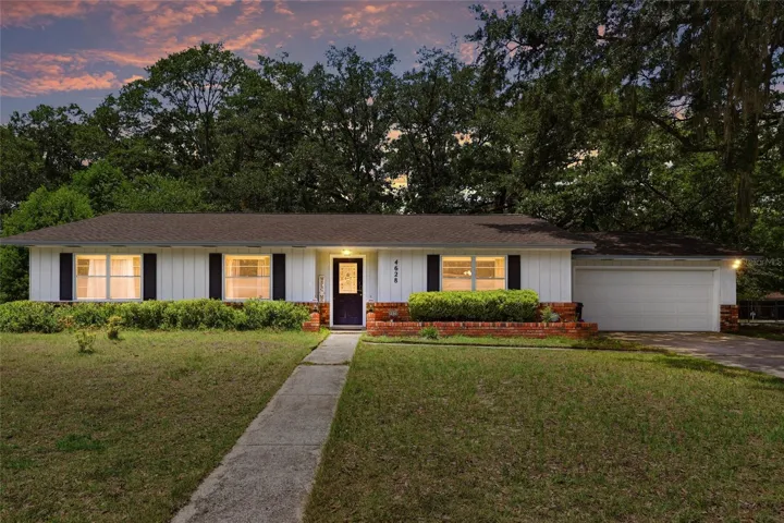 4628 NW 40th St