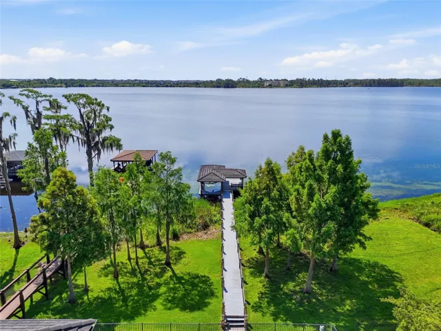 Lakefront Estate on Lake Speer