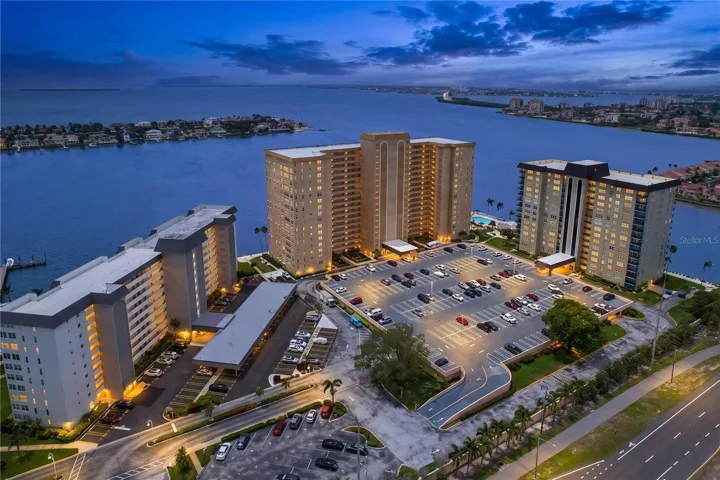 Stunning waterfront views from this 15th floor corner unit.