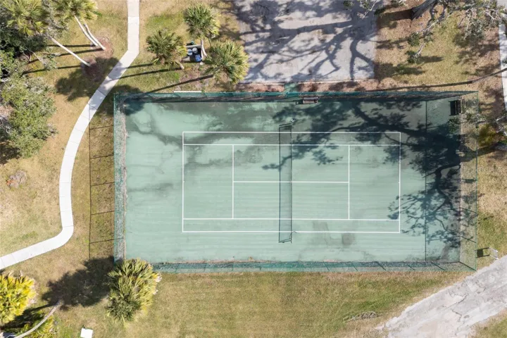 community tennis court