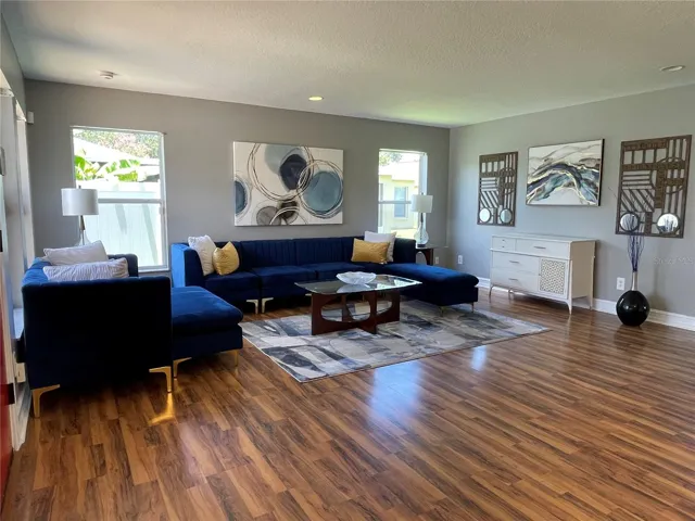 Formal living area