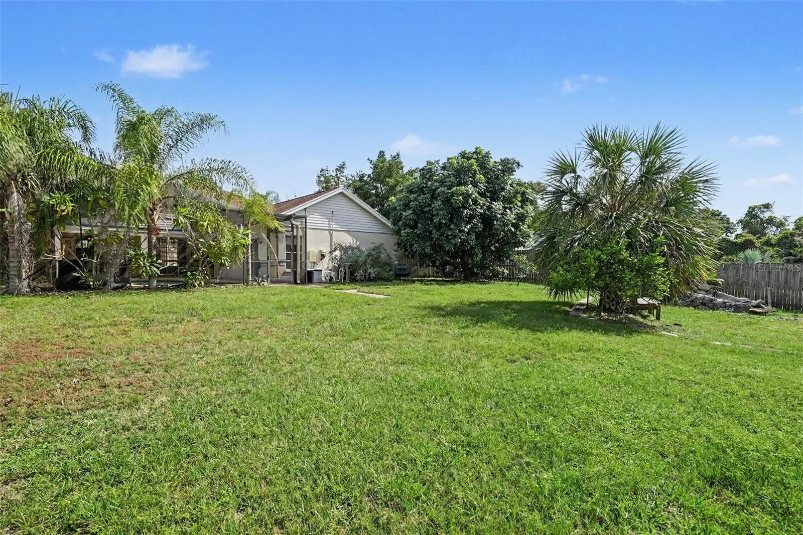 1/4 acres back yard
