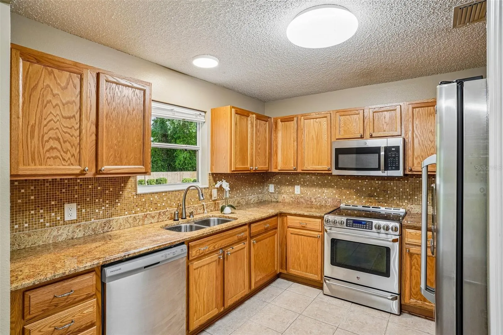 Kitchen- Granite Countertops