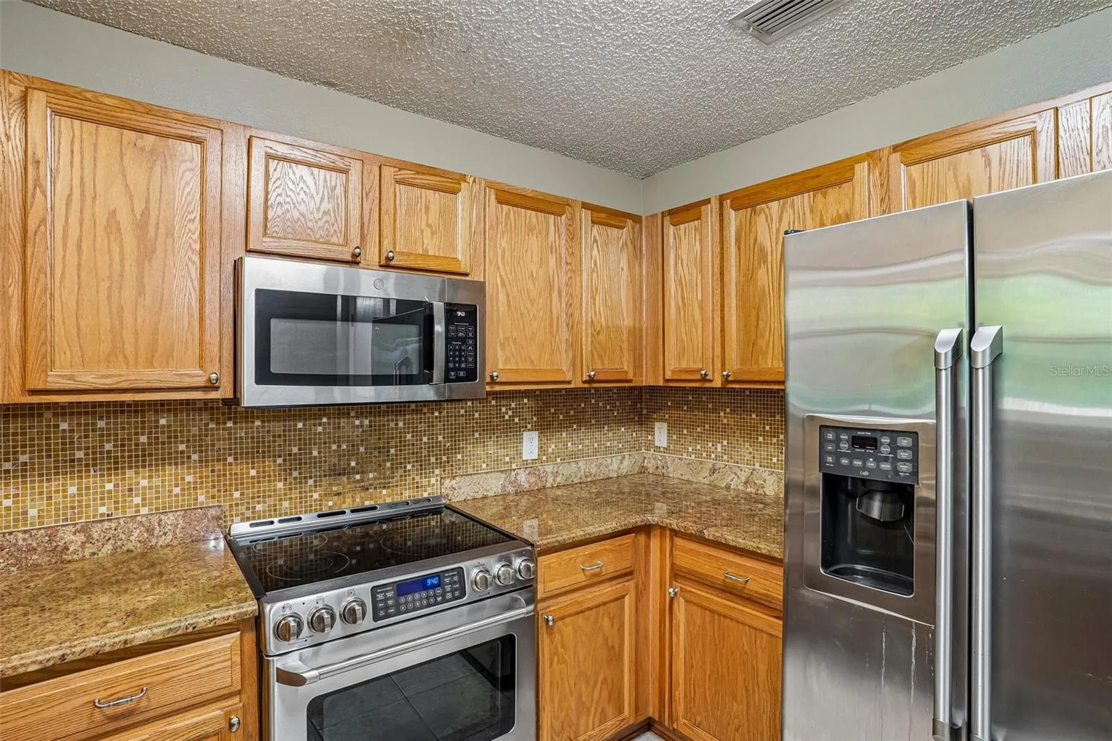 Kitchen-Stainless Steel Appliances