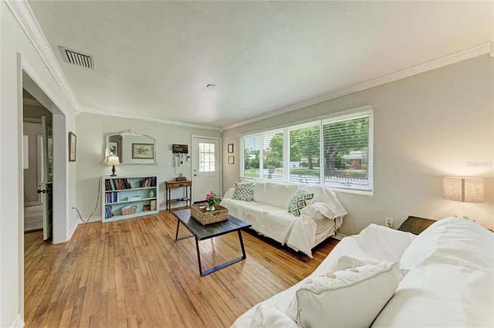 Living Room 01