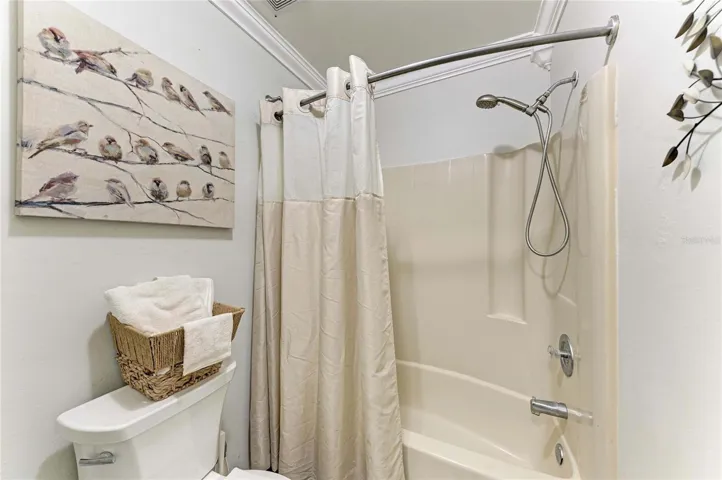 Bathroom 2 - 02