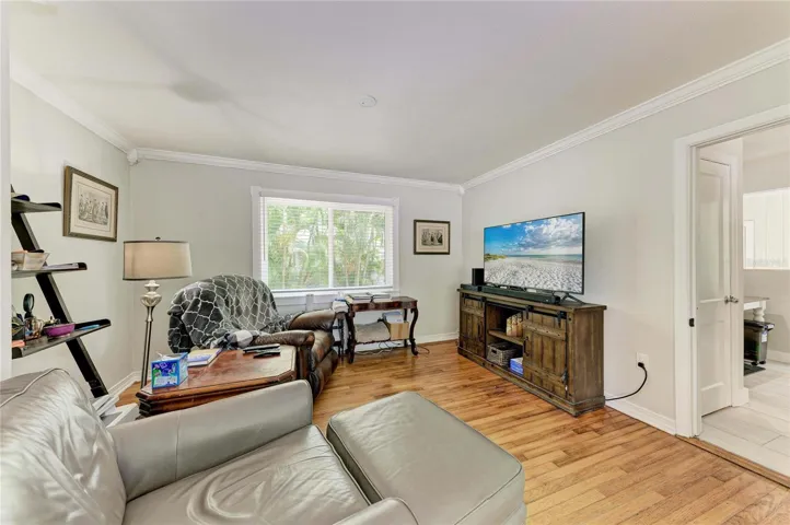 TV Room 03