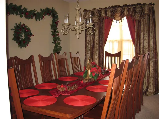 Formal Dining Room Pic 2