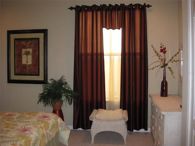 Bedroom Pic 2