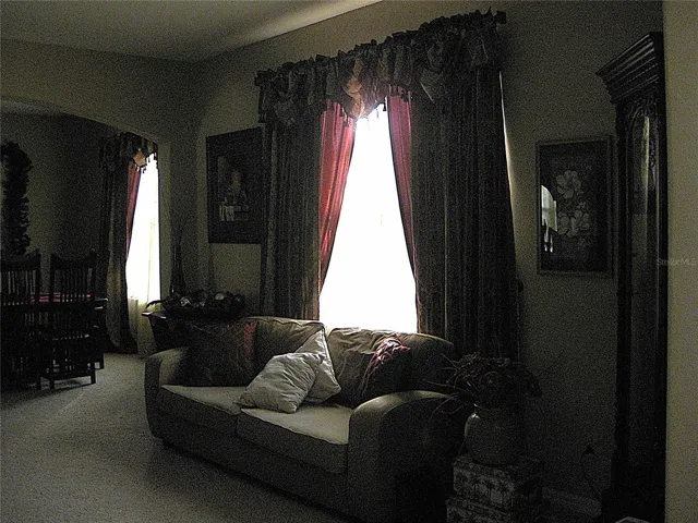 Living Room Pic 1