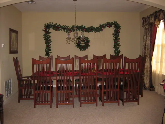 Formal Dining Room Pic 1