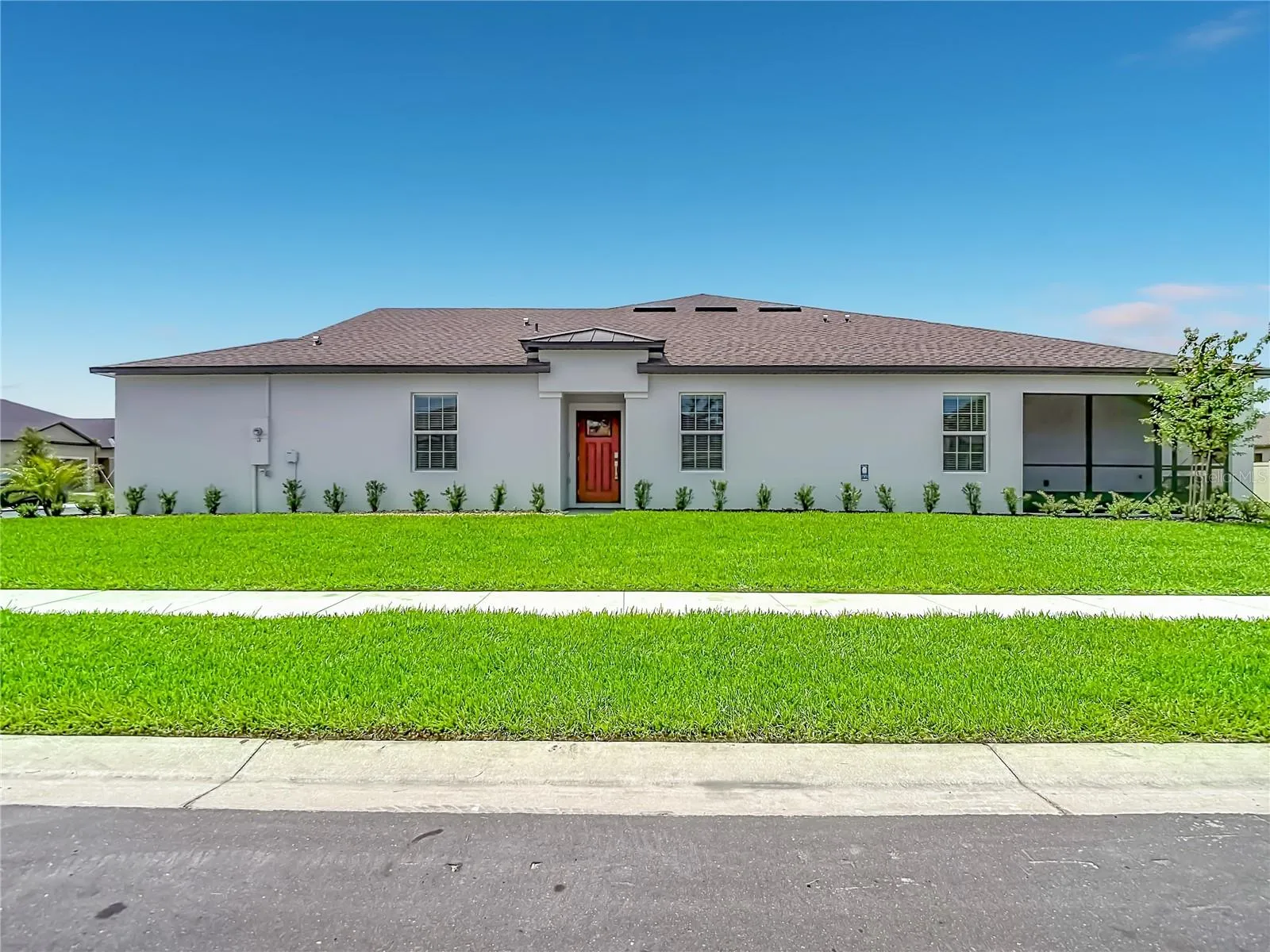 Corner lot with Front Door Side Entry