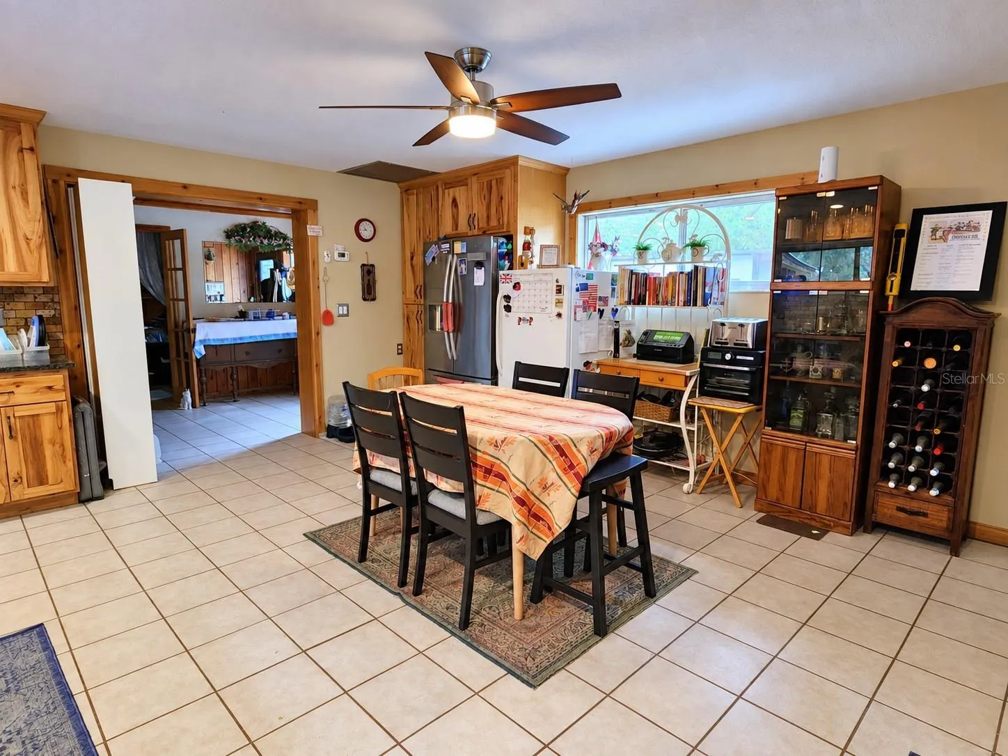 Eat-in Kitchen