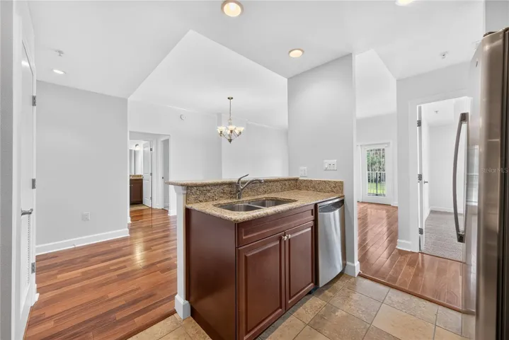 Kitchen/Island