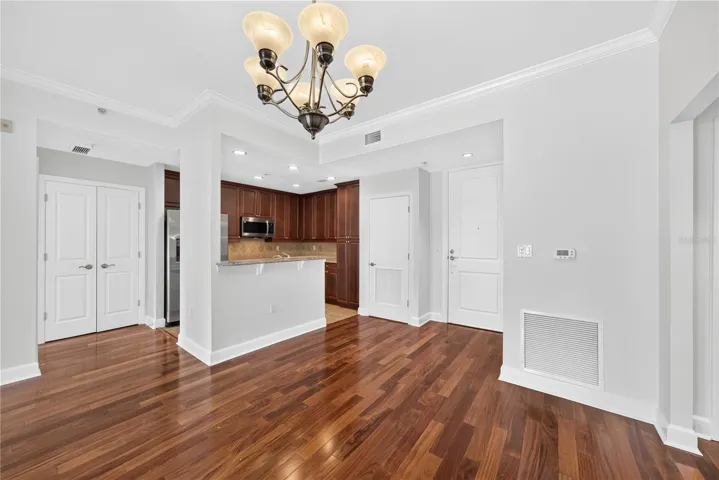 Dining/Kitchen