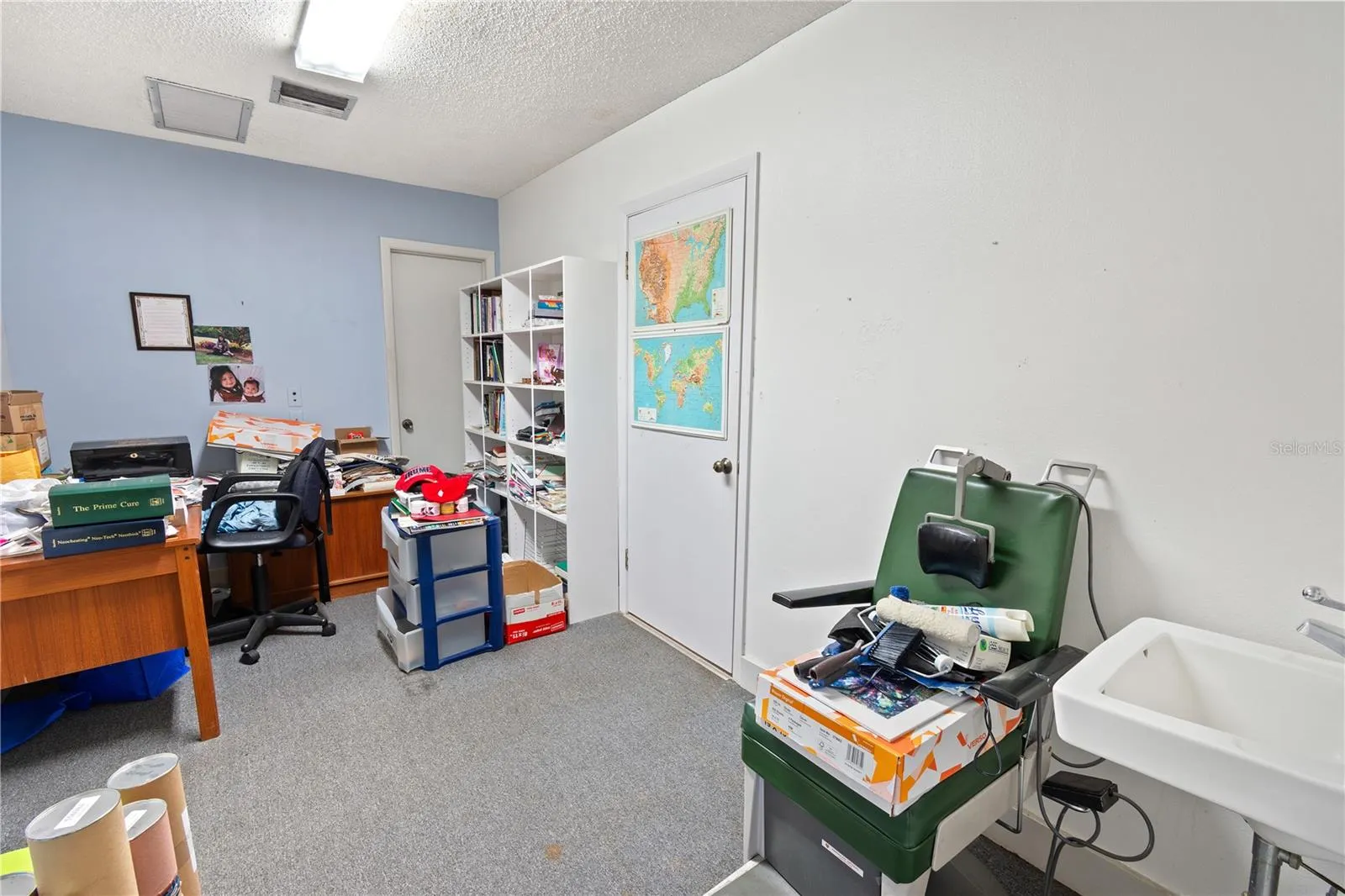 Auxiliary office space