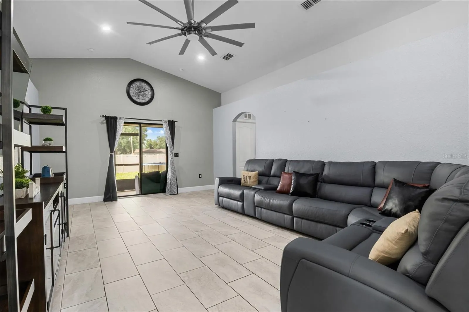 133 Crossing Dr, Lakeland, Florida 33809 — photo 15