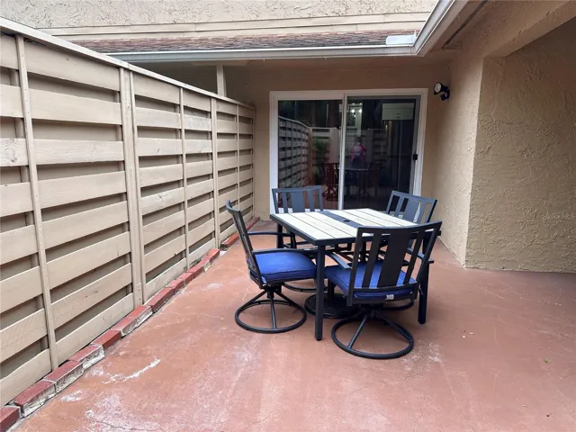 Courtyard with plenty of space for an outside eating area.