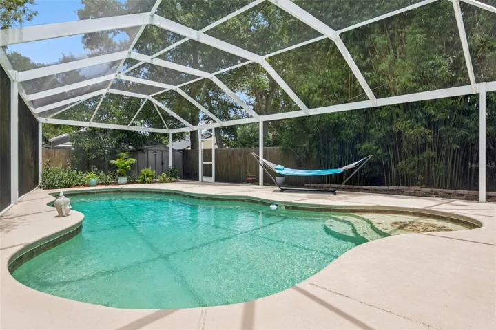Screened Pool Oasis
