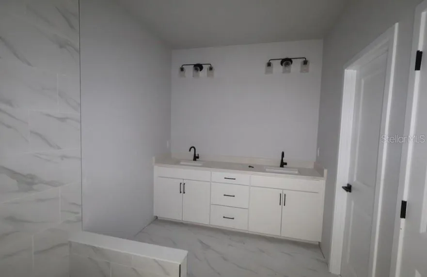 Owner's Bath **Under Construction
