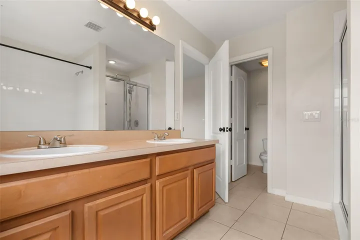 Upstairs Primary Bathroom