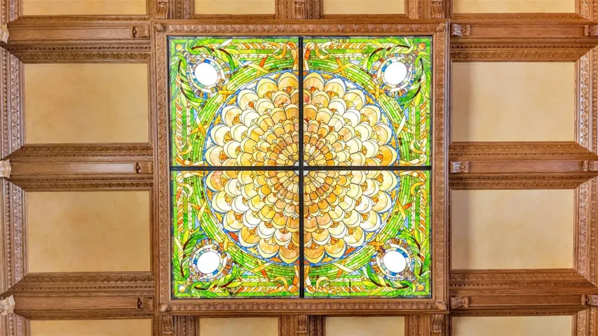 Curated Laylight in the coffered ceiling