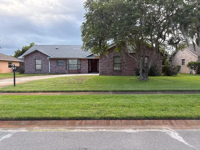 222 Meadow Lake Dr.