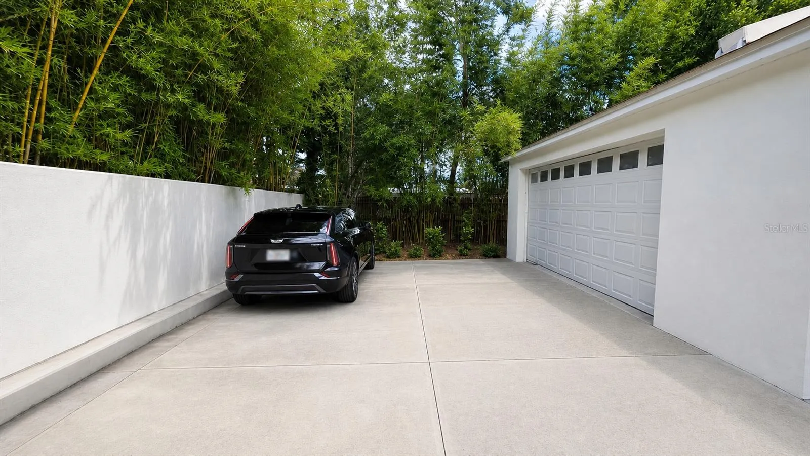 End Garage with room for Guest Parking