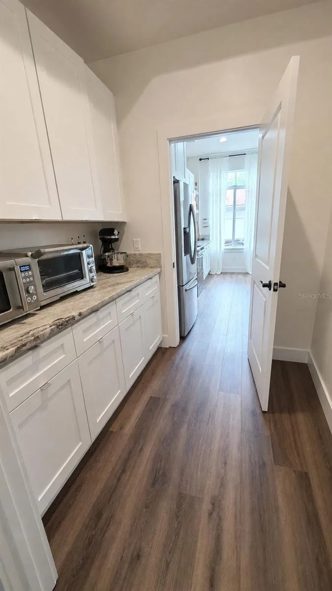 Butler towards Kitchen
