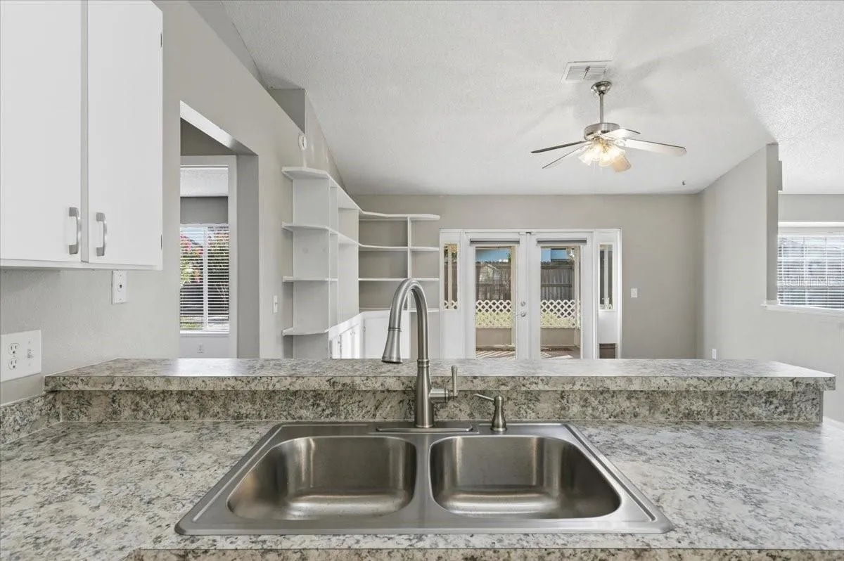 4110 Longfellow Dr, Plant City, Florida 33566 — photo 25