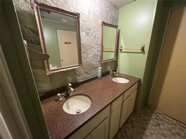 1170