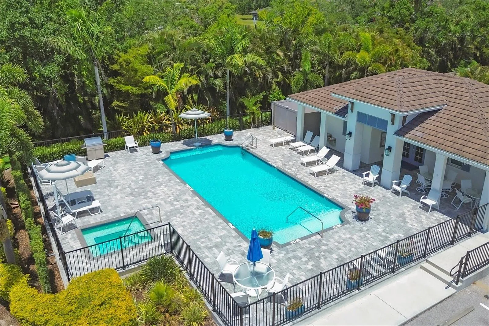 Community Pool, Hot Tub, Clubhouse